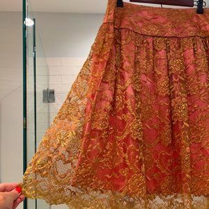 Trina Turk Vintage Gold Metallic Lace Overlay Pink Skirt 6